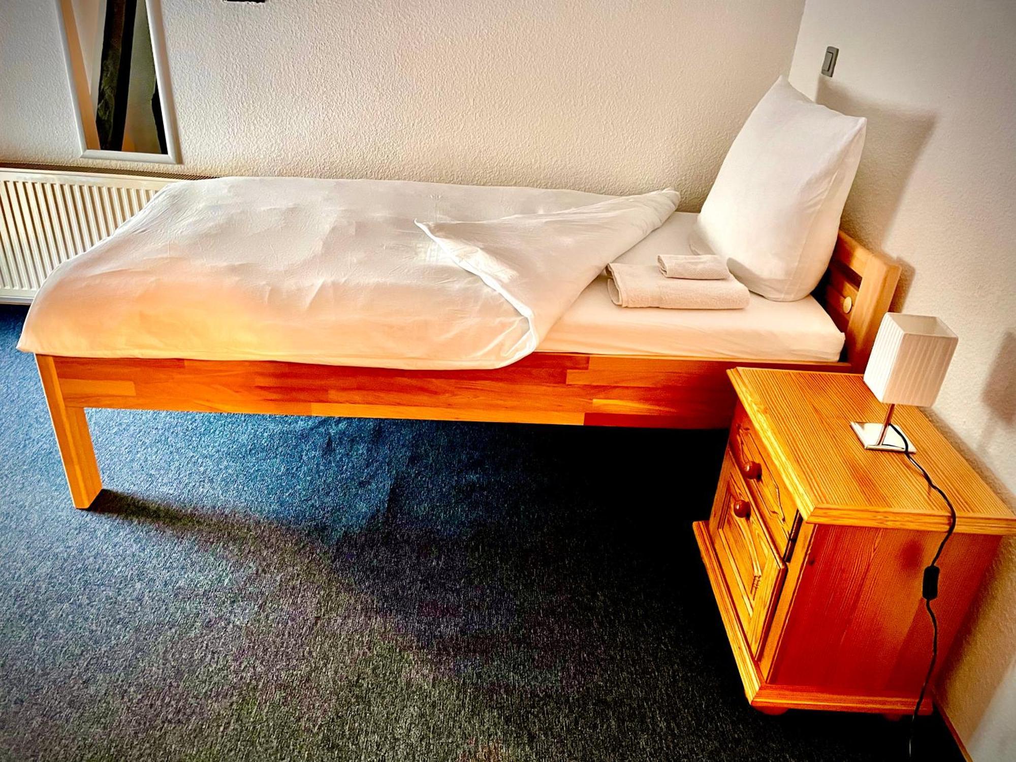 Just Bar - Pension Gadebusch エクステリア 写真
